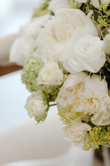 Bouquet de fleurs de la future épouse