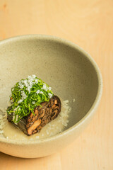 Chile relleno de borrego platillo gourmet mexicano 