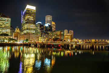Fototapeta na wymiar Boston cityscape at night