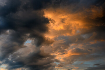 Naklejka na ściany i meble clouds at sunset
