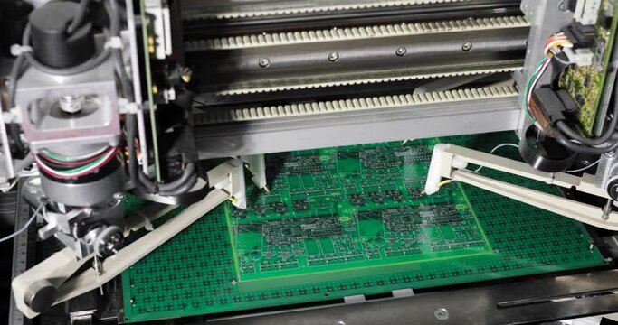 Needles on automatic equipment diagnose and test chips and processors.