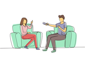 Continuous one line drawing journalistic interview. Coworker, colleagues small talk, conversation. Journalist, interviewer with businesswoman communicating. Single line draw design vector illustration
