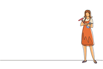 Continuous one line drawing happy woman cleaning worker posing and holding cleaning tool. Cleaning service with cool pose. People enjoying working in cleaning services. Single line draw design vector