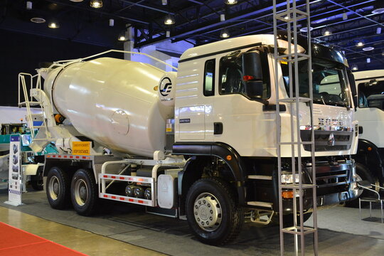 Howo cement mixer truck at Philconstruct in Pasay, Philippines
