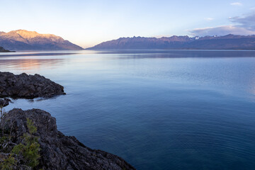 Fototapeta na wymiar Sunset at the beautiful Lago General Carrera in southern Chile