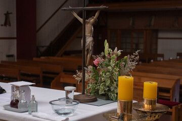 Jesús en altar católico