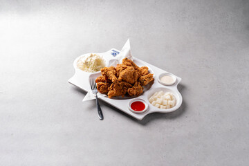 Korean food dishes fried chicken 닭 튀김
