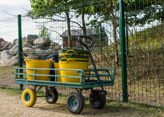 Wózek ogrodniczy transportowy