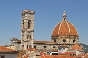 Fototapeta na wymiar Cathedral in Florence