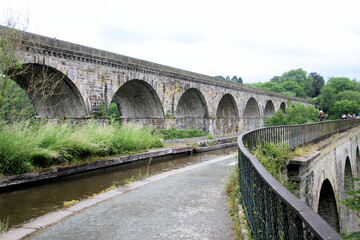 Fototapeta na wymiar A view of the Chirk Aqueduct