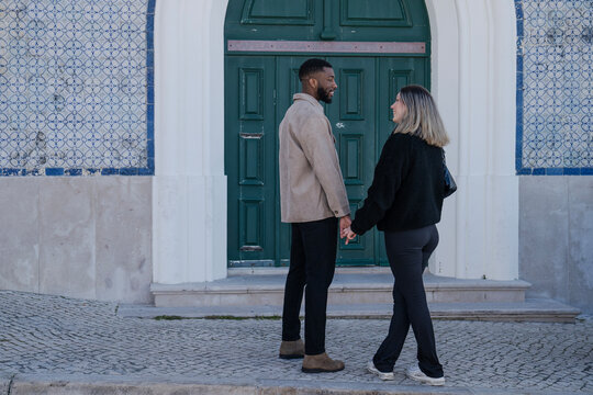 couple walking in the city