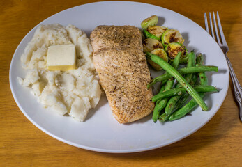 season salmon   with green beans and brussel sprouts