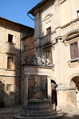 Fototapeta na wymiar Piazza Grande in Montepulciano, Tuscany Italy