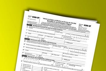 Obraz premium Form 8300 (SP) documentation published IRS USA 42186. American tax document on colored