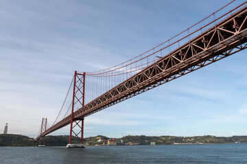 25 de Abril Bridge