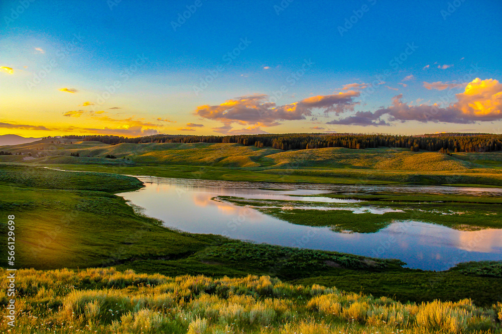 Wall mural Sunset in the Valley