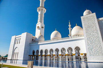 Abu Dhabi in united emirates louvre museum and mosque