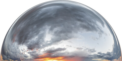Halber Globus als wilder feuriger Abendhimmel mit Wolken kurz vor Sonnenuntergang, freigestellt