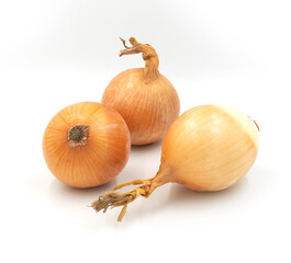 Fototapeta premium onions on a white background