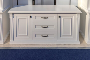 Classic Style White Cabinet