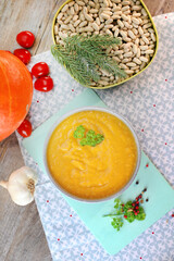 soupe de citrouille, velouté de potiron	