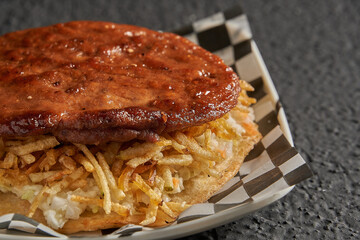meat with cornkcake and little potato chips