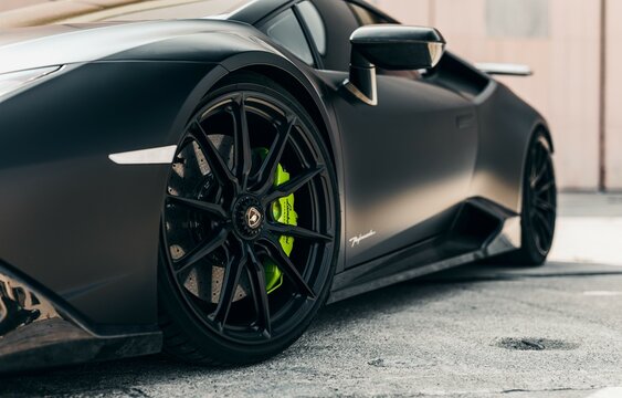 San Fran, CA, USA
January 27, 2023
Black Lamborghini Huracan Performante