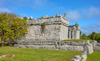 Fototapeta na wymiar Ruins of Tulum, pre Columbian Mayan city, Mexico.