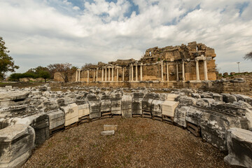 Fototapeta na wymiar Side ancient city ruins in Antalya province of Turkey.