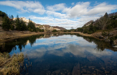 Fototapeta premium lake in the mountains