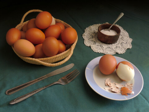 Cooked eggs ready to eat.