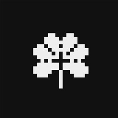 Obraz premium Shamrock emoji. Four leaf clover pixel art icon, green plant logo. Isolated vector illustration. Game assets 1-bit sprite. Design for stickers, web, mobile app. St. Patrick's day symbols.