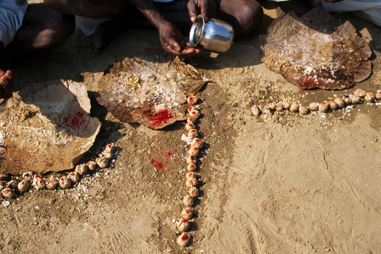 Hindus performing  Pind Daan or Shradh in Allahabad, India.