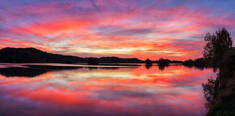 Panoramic view of sunset on Seehamer See