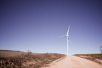 Wind turbine generator