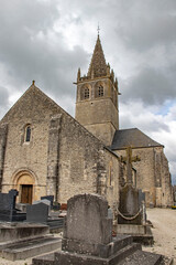 Saint-C&ocirc;me-du-Mont. Eglise Saint-C&ocirc;me et Saint-Damien. Manche. Normandie