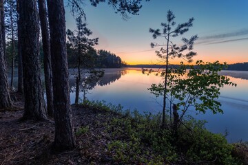 Fototapeta na wymiar karelia lake landscape after sunset