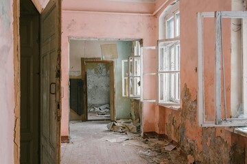 Fototapeta na wymiar long corridor of an abandoned building
