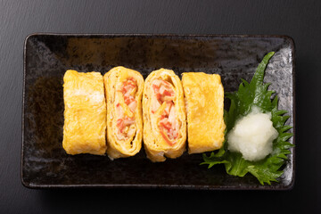 カニカマ入り玉子焼き