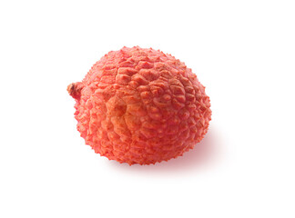 Lychee mit Schale auf weissem Grund als Freisteller