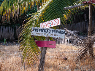 private property sign in spanish