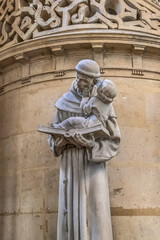Obraz premium Interior of Church of Saint-Etienne-du-Mont (1624) in the Paris 5th arrondissement. Paris. France. AUGUST 25, 2021.