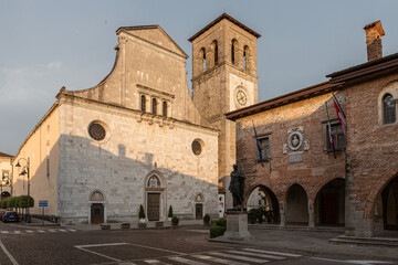 Obraz premium medieval city in Italy at sunny day