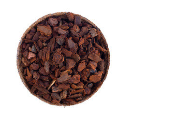 Pine bark is an ingredient for cultivation. Beneficial to the soil and plants.