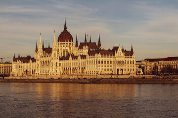 Fototapeta premium hungarian parliament building