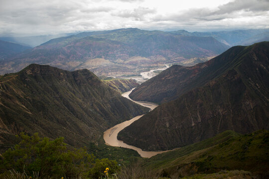 Panoramic view of the Mantaro river from the Watuscalle canyon, Huanta, Peru © joseycha