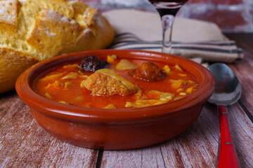 clay casserole Madrid-style stewed tripe,typical spanish food