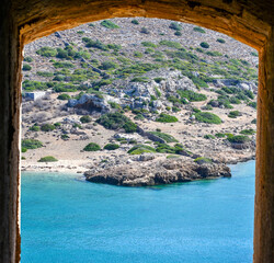 Blick von der Festung Spinalonga (Kalydon) auf die Halbinsel, Agios Nikolaos, Kreta (Griechenland)