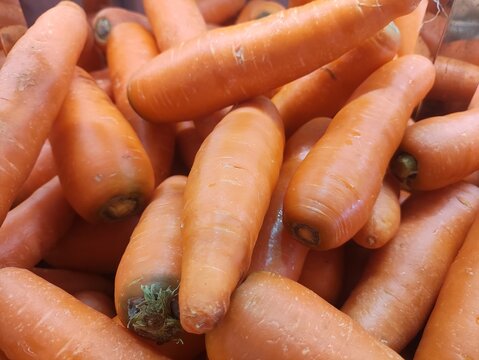 Selective focus image of carrots at supermarket