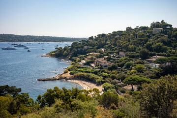 La côte d'azur à saint tropez dans le sud de la france